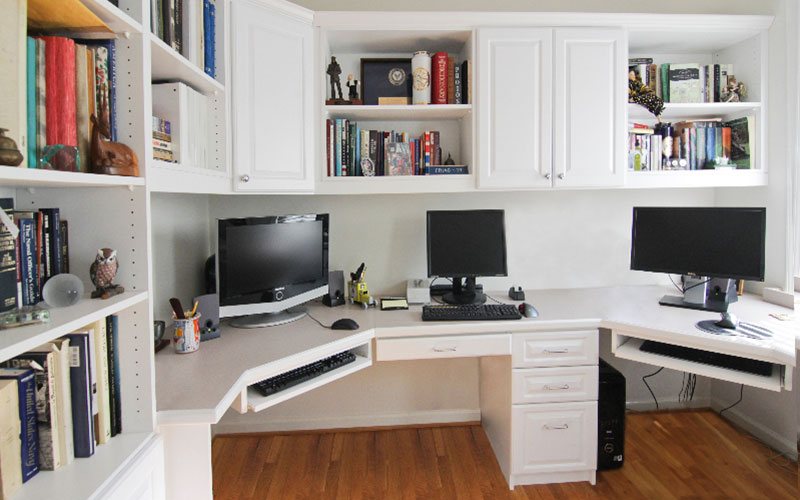 White Home Office with Custom Doors and Drawer Fronts